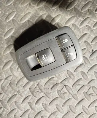 Maserati Ghibli Electric window control switch 670013822