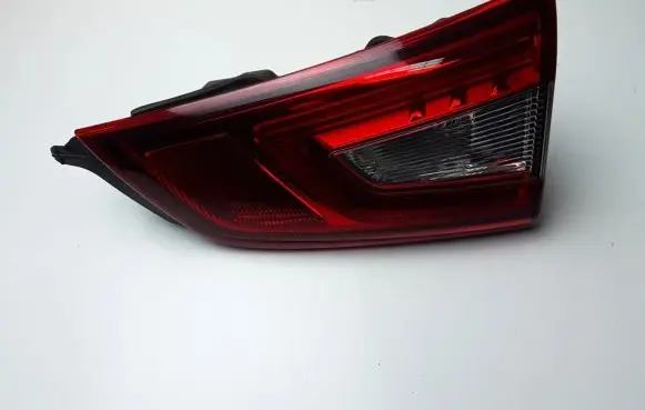 Nissan Qashqai Tailgate rear/tail lights 265504EA5C