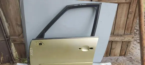 Citroen C4 I Front door