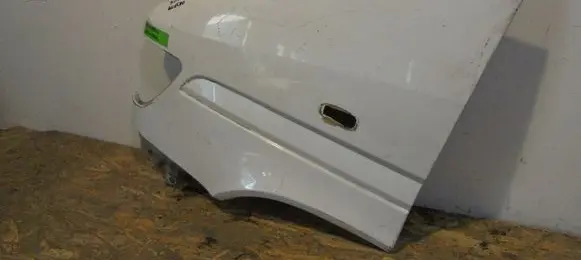 Mercedes-Benz Sprinter W901 W902 W903 W904 Fender