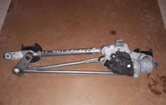 Subaru Outback (BS) Front wiper linkage and motor 86511AL010