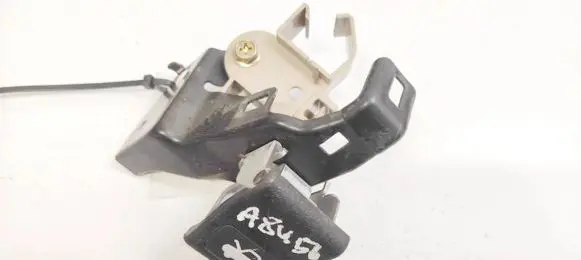 Subaru Legacy Engine bonnet (hood) release handle