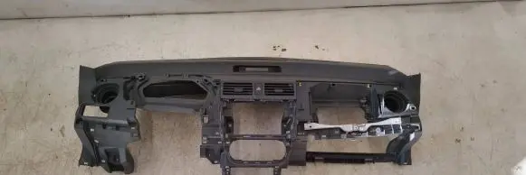 Suzuki Swift I Dashboard