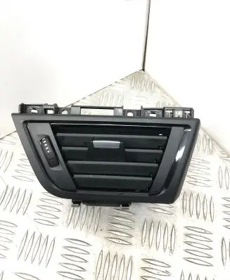 BMW 4 F32 F33 Dashboard side air vent grill/cover trim 9231970 508836
