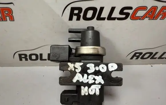 BMW X5 E53 Turbo solenoid valve 2247906