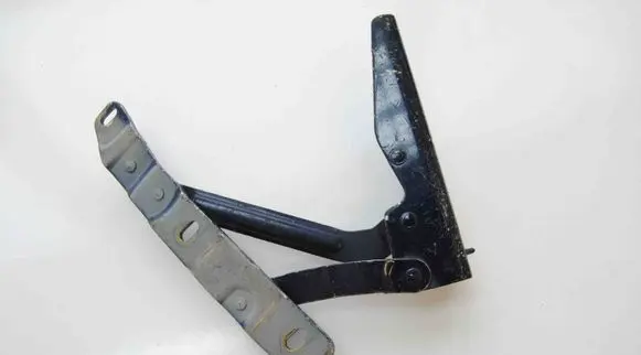 Mercedes-Benz CLK A209 C209 Tailgate/trunk/boot hinge 2087500428