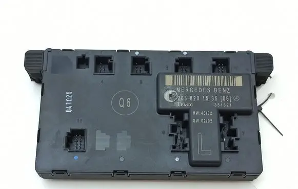 Mercedes-Benz C W203 Door control unit/module 2038201585