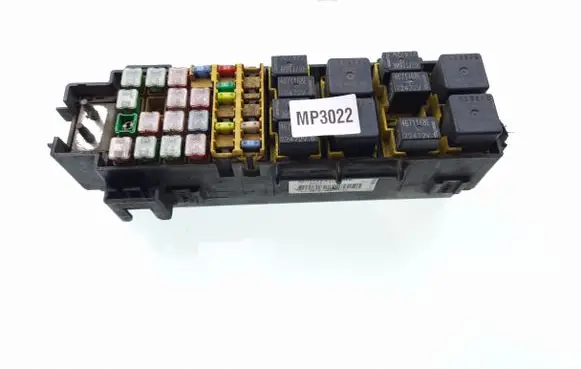 Jeep Cherokee Fuse module 56047191AD AWGS061600023
