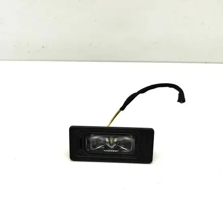 Skoda Enyaq iV Number plate light 5NA943021