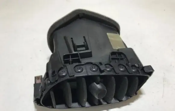 Nissan Juke I F15 Dash center air vent grill 687501ke0a pg05