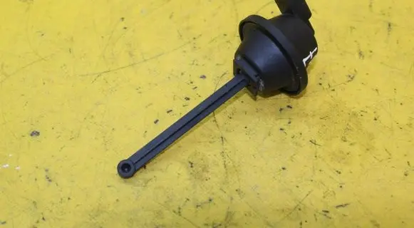 Mercedes-Benz E W212 Turbo solenoid valve