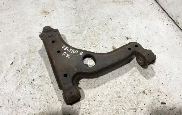 Opel Vectra B Front lower control arm/wishbone