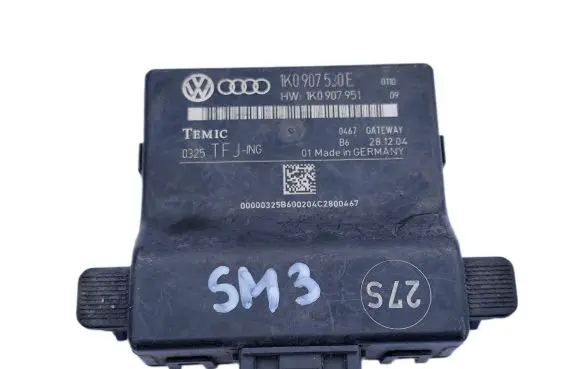 Volkswagen Touran I Gateway control module 1K0907530E 0325 1K0907951