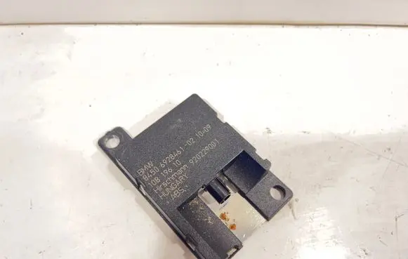 BMW 5 E60 E61 Bluetooth antenna 6928461