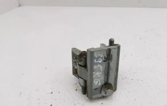 Rear door hinge set