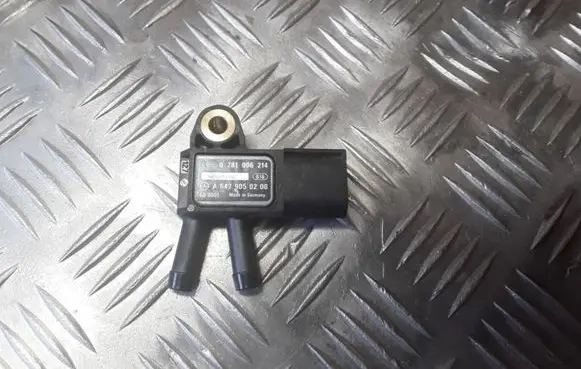 Mercedes-Benz Vito Viano W639 Exhaust gas pressure sensor 0281006214 A6429050200