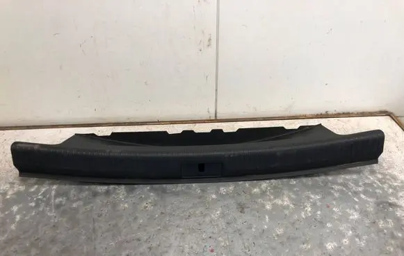 Volkswagen Golf VII Trunk/boot sill cover protection 5G6863459KBILI 5G6863459K