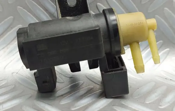 Opel Zafira C Turbo solenoid valve 55566898 70307300