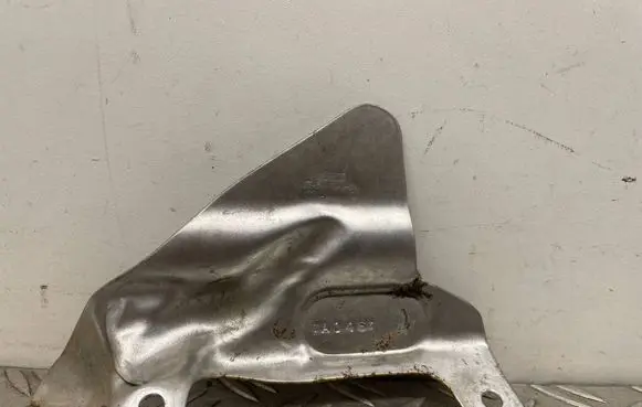 Exhaust heat shield
