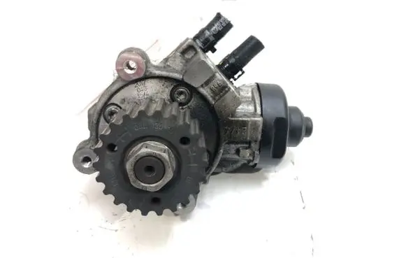 Skoda Rapid (NH) Fuel injection high pressure pump 04L130755E