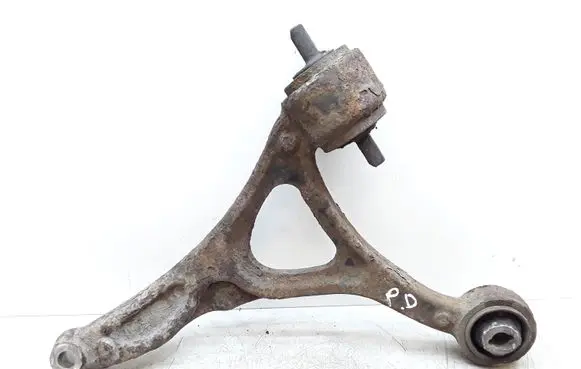 Volvo XC90 Front lower control arm/wishbone
