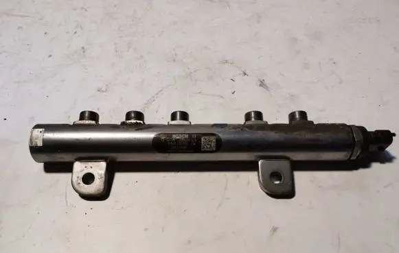 Jeep Grand Cherokee Fuel main line pipe