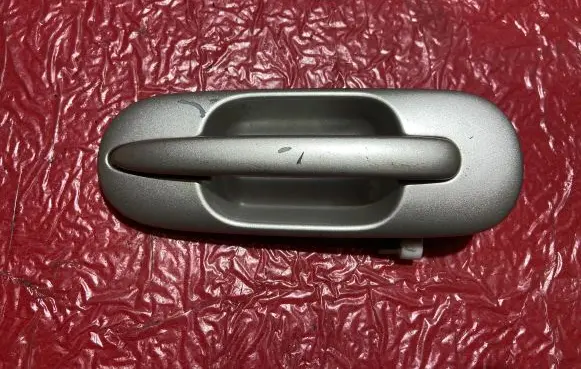 Honda CR-V Front door exterior handle