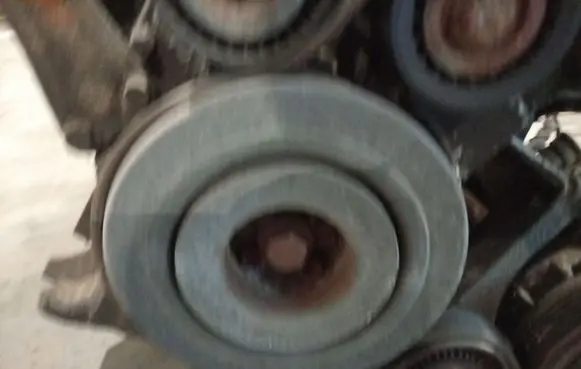 Opel Zafira B Crankshaft pulley