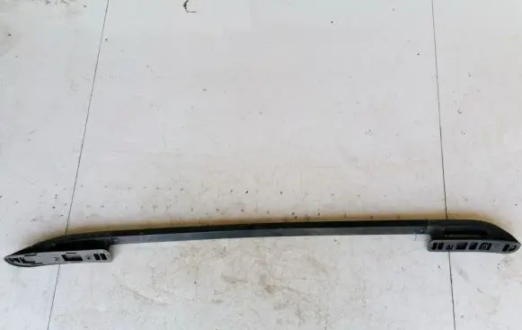 Roof bar rail