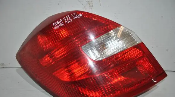 Skoda Fabia Mk2 (5J) Rear/tail lights