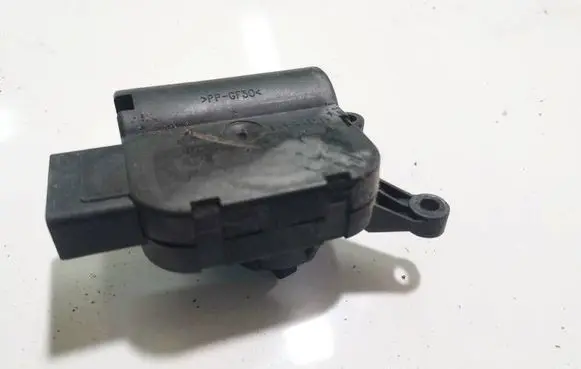 Lancia Musa Air flap motor/actuator 0132801312