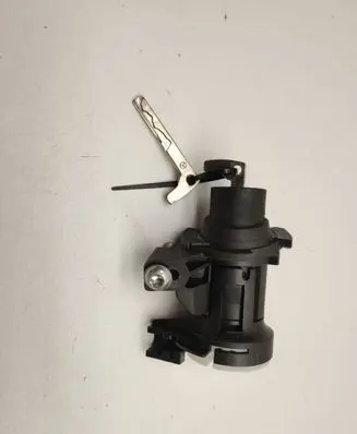 Mercedes-Benz C W204 Tailgate exterior lock A2047500061