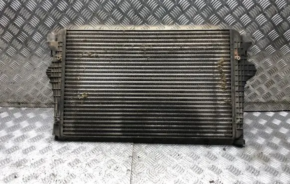 Volkswagen Sharan Intercooler radiator 7M3145804