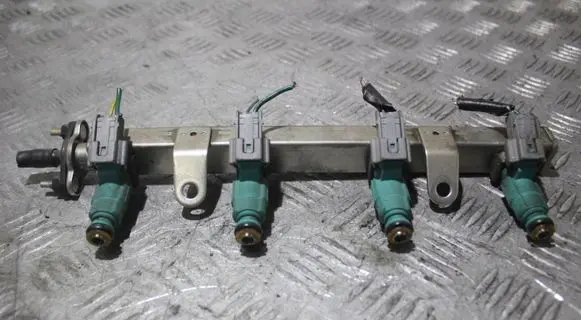 Hyundai i10 Fuel main line pipe
