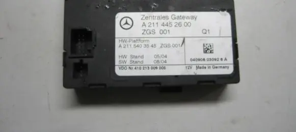 Mercedes-Benz E W211 Gateway control module A2114452600