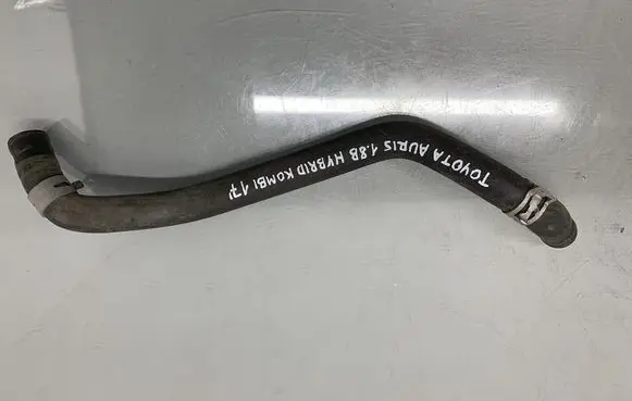 Toyota Auris E180 Engine coolant pipe/hose 1111
