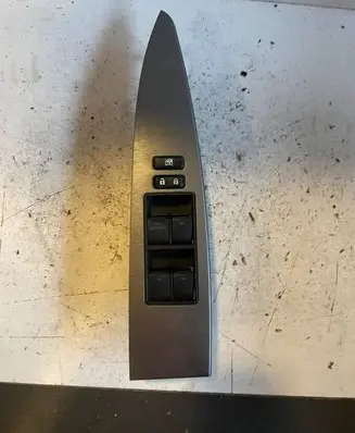 Toyota Verso Electric window control switch 8404005020