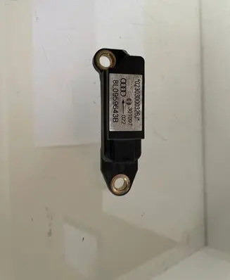 Audi A3 S3 8L Airbag deployment crash/impact sensor 8L0959643B 301097 02303000326J