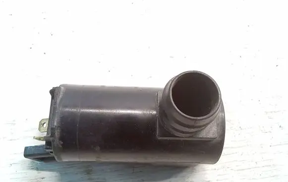 Suzuki Grand Vitara I Windscreen/windshield washer pump
