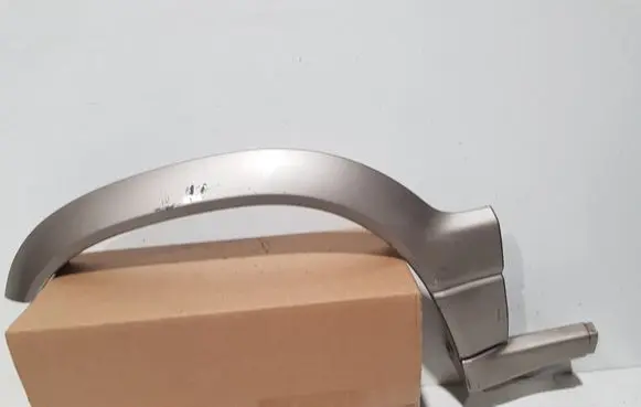 Suzuki Grand Vitara II Fender grill 