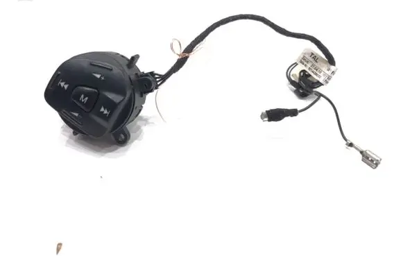 Ford Fiesta Steering wheel buttons/switches 8A6T-14K147-AD