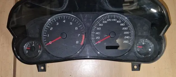 Cadillac SRX Speedometer (instrument cluster) 2577241