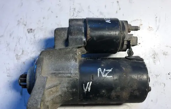 Volkswagen Golf IV Starter motor 020911023F 0001121006