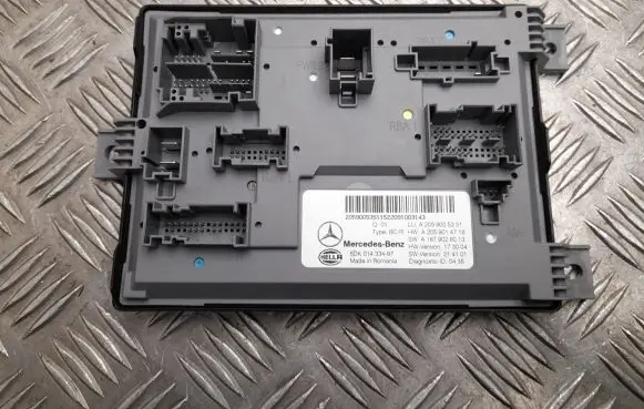 Mercedes-Benz EQC Comfort/convenience module A2059005351