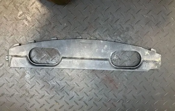 BMW X5 F15 Top upper radiator support slam panel 7326554 C13858101 18799910