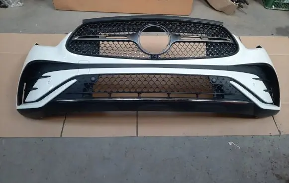 Mercedes-Benz CLS W257 Front bumper A2548852001