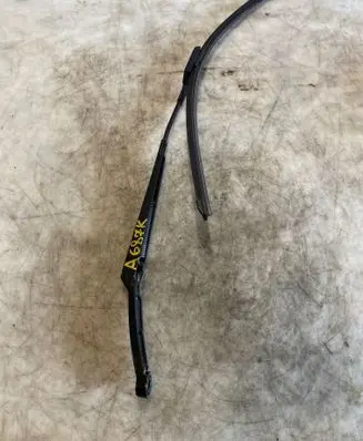 Opel Cascada Front wiper blade arm 97036203 3392125954