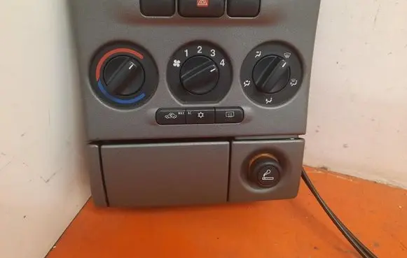 Opel Zafira A Climate control/heater control trim 