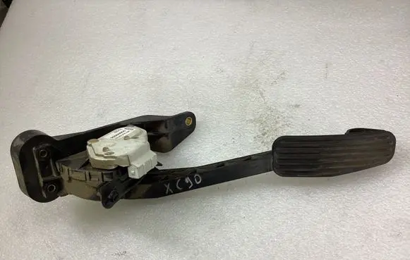 Volvo XC90 Accelerator throttle pedal 6PV00853704 30666656