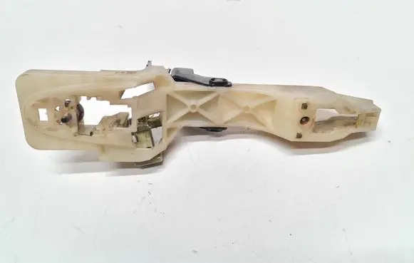 Hyundai Santa Fe Rear door exterior handle/bracket 